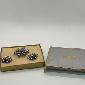 Vintage Karu Floral Jewelry Set with Iridescent Stones